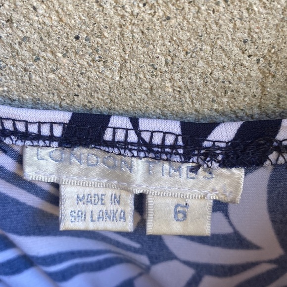 London Times Dress - Picture 3 of 8